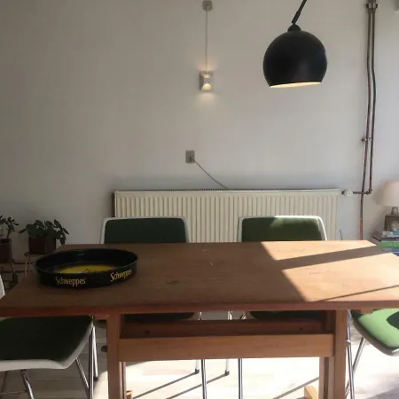 Gasthof Genbrugsfabrikkens Tiny Apartment Holbæk